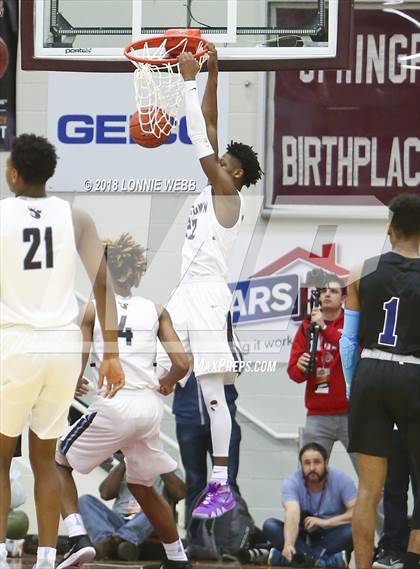 Thumbnail 3 in IMG Academy vs. Westtown (Spalding Hoophall Classic) photogallery.
