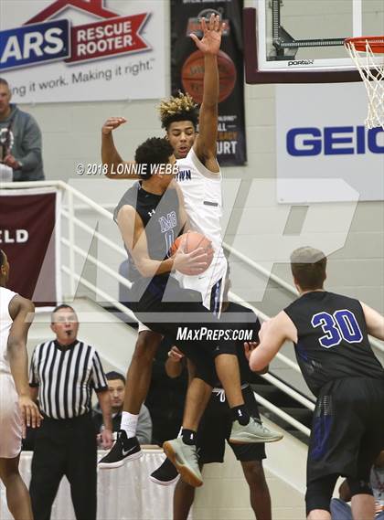 Thumbnail 3 in IMG Academy vs. Westtown (Spalding Hoophall Classic) photogallery.
