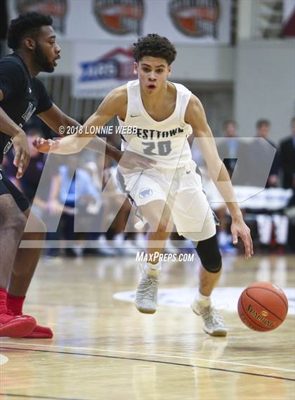 Thumbnail 2 in IMG Academy vs. Westtown (Spalding Hoophall Classic) photogallery.