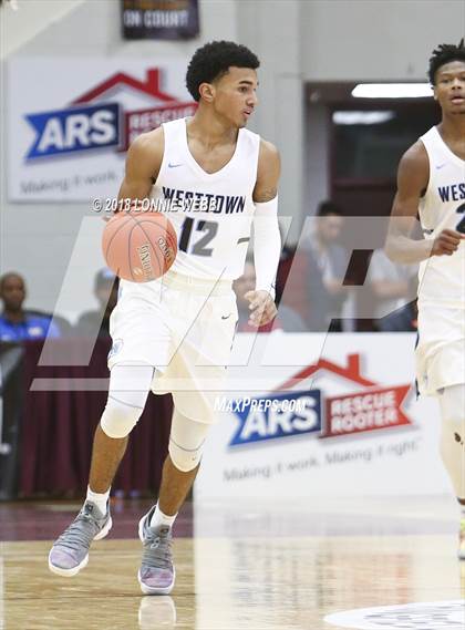 Thumbnail 3 in IMG Academy vs. Westtown (Spalding Hoophall Classic) photogallery.