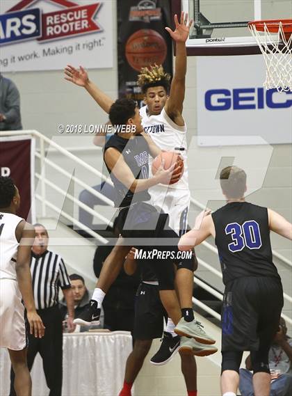 Thumbnail 1 in IMG Academy vs. Westtown (Spalding Hoophall Classic) photogallery.