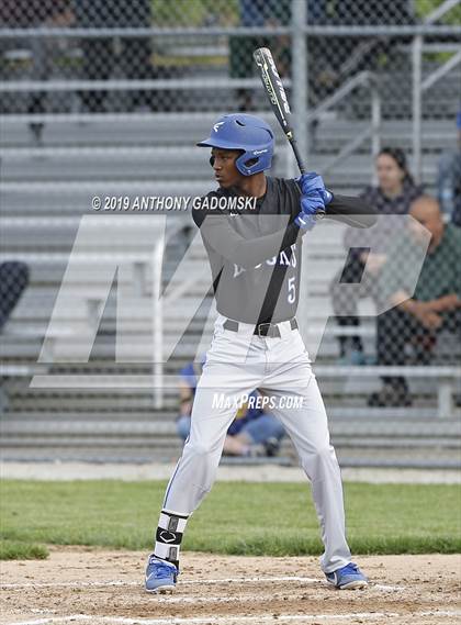 Thumbnail 3 in Brooks vs. De La Salle (IHSA Sectional Semifinal) photogallery.