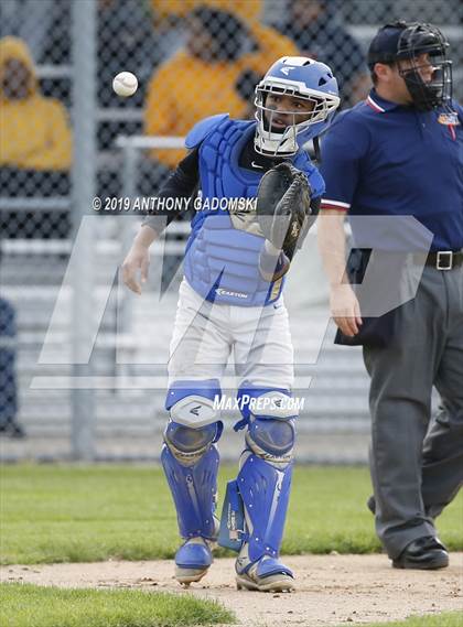 Thumbnail 3 in Brooks vs. De La Salle (IHSA Sectional Semifinal) photogallery.
