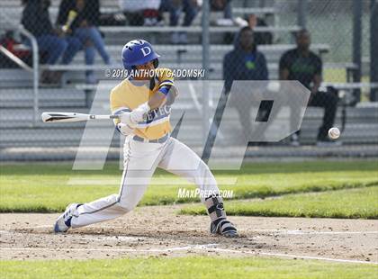 Thumbnail 2 in Brooks vs. De La Salle (IHSA Sectional Semifinal) photogallery.
