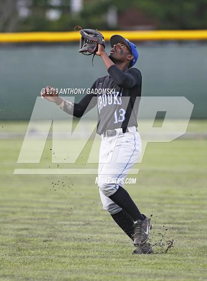 Thumbnail 1 in Brooks vs. De La Salle (IHSA Sectional Semifinal) photogallery.