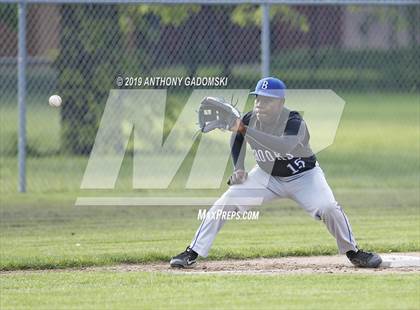 Thumbnail 3 in Brooks vs. De La Salle (IHSA Sectional Semifinal) photogallery.
