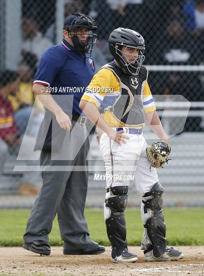Thumbnail 2 in Brooks vs. De La Salle (IHSA Sectional Semifinal) photogallery.