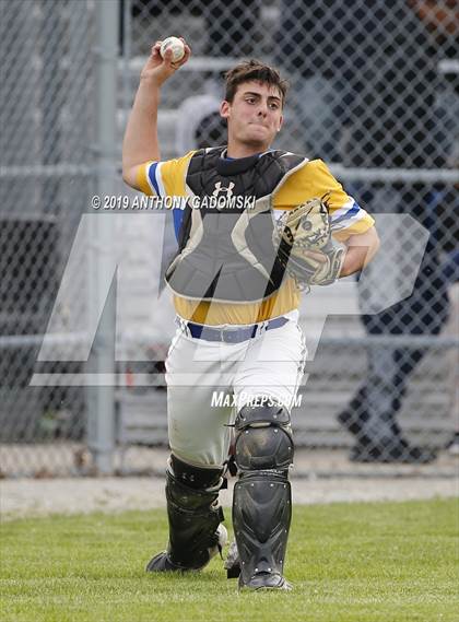 Thumbnail 1 in Brooks vs. De La Salle (IHSA Sectional Semifinal) photogallery.