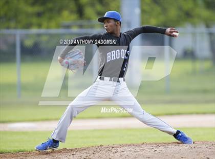 Thumbnail 3 in Brooks vs. De La Salle (IHSA Sectional Semifinal) photogallery.