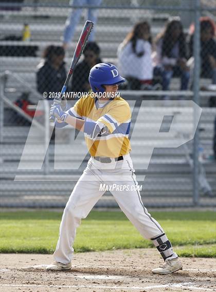 Thumbnail 2 in Brooks vs. De La Salle (IHSA Sectional Semifinal) photogallery.
