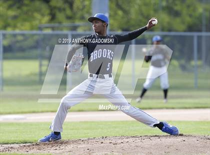 Thumbnail 3 in Brooks vs. De La Salle (IHSA Sectional Semifinal) photogallery.