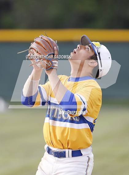 Thumbnail 1 in Brooks vs. De La Salle (IHSA Sectional Semifinal) photogallery.