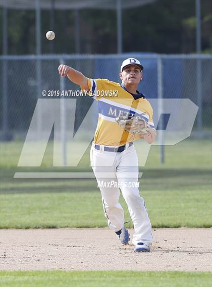 Thumbnail 1 in Brooks vs. De La Salle (IHSA Sectional Semifinal) photogallery.