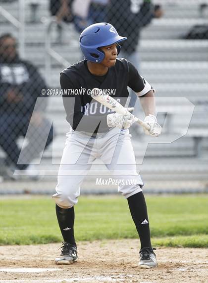 Thumbnail 3 in Brooks vs. De La Salle (IHSA Sectional Semifinal) photogallery.
