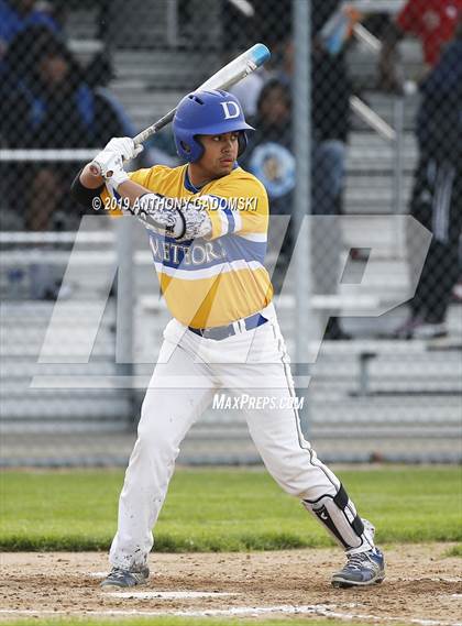 Thumbnail 2 in Brooks vs. De La Salle (IHSA Sectional Semifinal) photogallery.