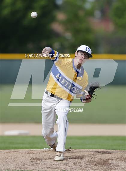 Thumbnail 2 in Brooks vs. De La Salle (IHSA Sectional Semifinal) photogallery.