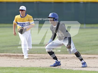 Thumbnail 2 in Brooks vs. De La Salle (IHSA Sectional Semifinal) photogallery.