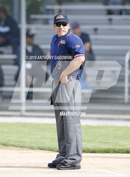 Thumbnail 1 in Brooks vs. De La Salle (IHSA Sectional Semifinal) photogallery.