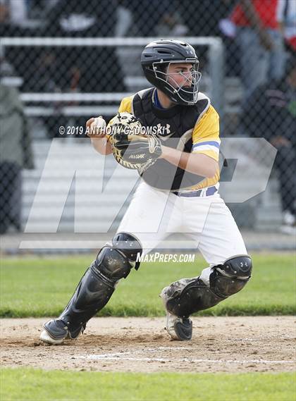 Thumbnail 2 in Brooks vs. De La Salle (IHSA Sectional Semifinal) photogallery.