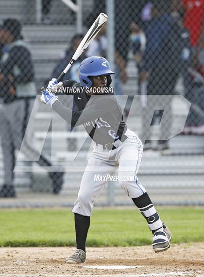 Thumbnail 3 in Brooks vs. De La Salle (IHSA Sectional Semifinal) photogallery.