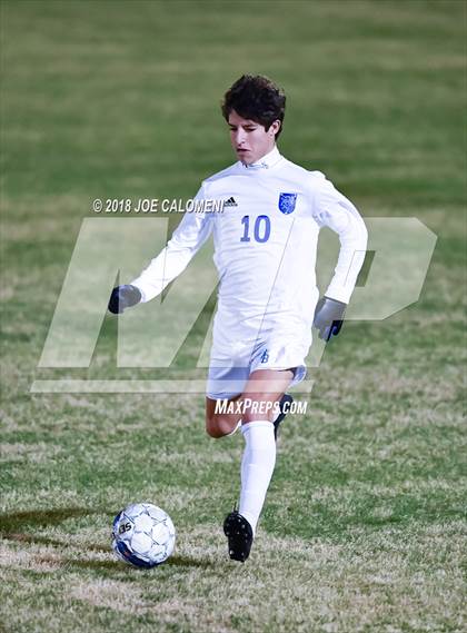 Thumbnail 3 in Lee [Robert E.] vs New Braunfels (NEISD Tournament) photogallery.