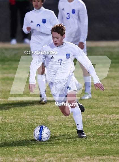 Thumbnail 1 in Lee [Robert E.] vs New Braunfels (NEISD Tournament) photogallery.