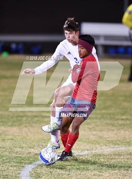 Thumbnail 2 in Lee [Robert E.] vs New Braunfels (NEISD Tournament) photogallery.