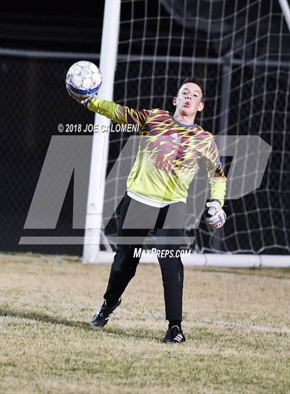 Thumbnail 3 in Lee [Robert E.] vs New Braunfels (NEISD Tournament) photogallery.