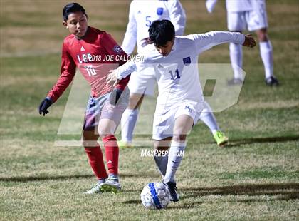 Thumbnail 2 in Lee [Robert E.] vs New Braunfels (NEISD Tournament) photogallery.