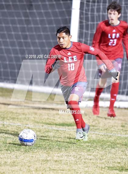 Thumbnail 1 in Lee [Robert E.] vs New Braunfels (NEISD Tournament) photogallery.