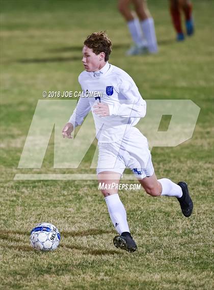 Thumbnail 1 in Lee [Robert E.] vs New Braunfels (NEISD Tournament) photogallery.