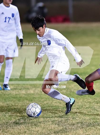 Thumbnail 1 in Lee [Robert E.] vs New Braunfels (NEISD Tournament) photogallery.