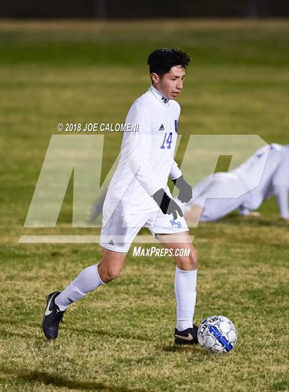 Thumbnail 2 in Lee [Robert E.] vs New Braunfels (NEISD Tournament) photogallery.