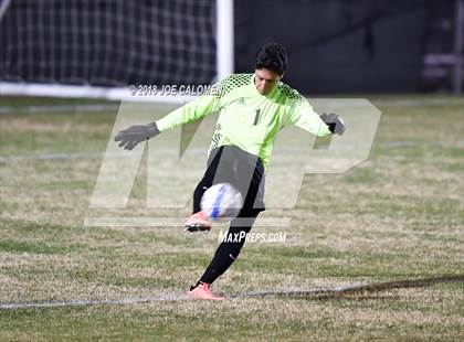Thumbnail 1 in Lee [Robert E.] vs New Braunfels (NEISD Tournament) photogallery.