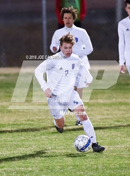 Thumbnail 1 in Lee [Robert E.] vs New Braunfels (NEISD Tournament) photogallery.