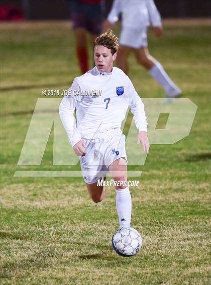 Thumbnail 2 in Lee [Robert E.] vs New Braunfels (NEISD Tournament) photogallery.