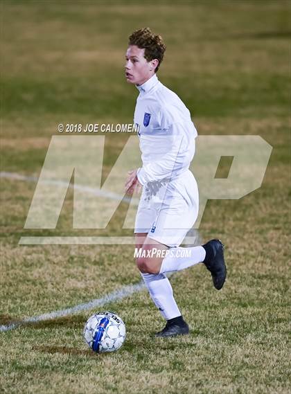Thumbnail 2 in Lee [Robert E.] vs New Braunfels (NEISD Tournament) photogallery.