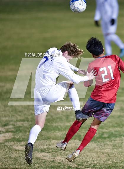 Thumbnail 3 in Lee [Robert E.] vs New Braunfels (NEISD Tournament) photogallery.