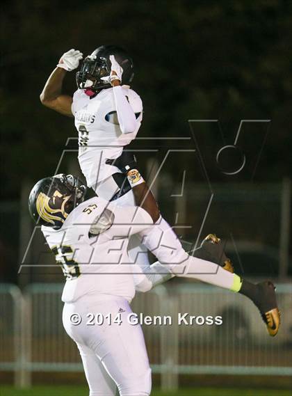 Thumbnail 2 in Paramus Catholic @ DePaul photogallery.