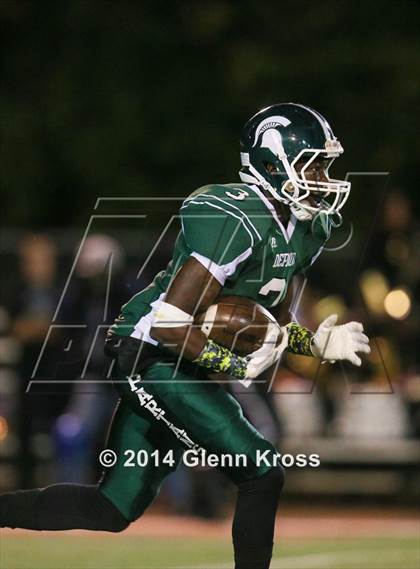 Thumbnail 1 in Paramus Catholic @ DePaul photogallery.