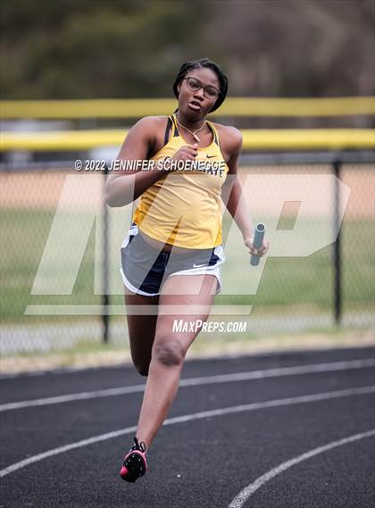 Thumbnail 1 in London Mathis Memorial Invitational (Kentucky Country Day) photogallery.