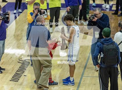 Thumbnail 1 in Quincy vs. The Woodlands Christian Academy (Prairie Farms Holiday Classic) photogallery.