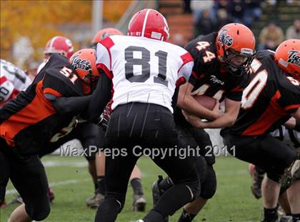 Thumbnail 2 in Biddeford vs Scarborough (SMAA Class A West Regional Quarterfinals) photogallery.