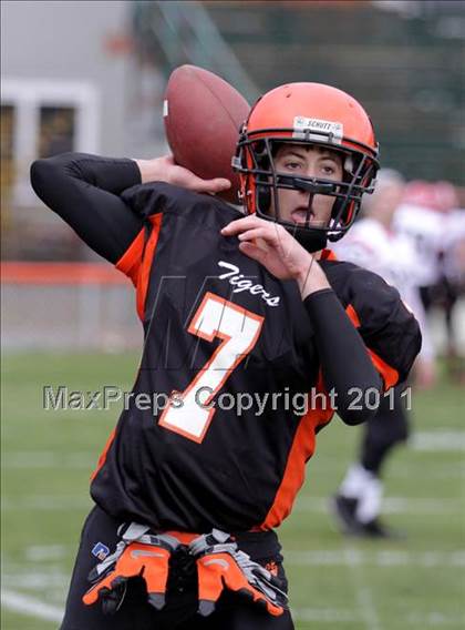 Thumbnail 2 in Biddeford vs Scarborough (SMAA Class A West Regional Quarterfinals) photogallery.