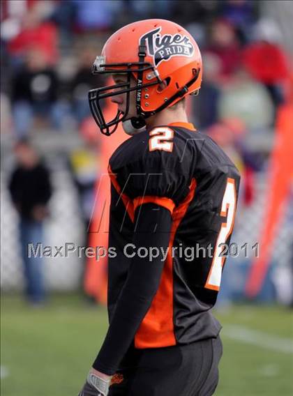 Thumbnail 2 in Biddeford vs Scarborough (SMAA Class A West Regional Quarterfinals) photogallery.
