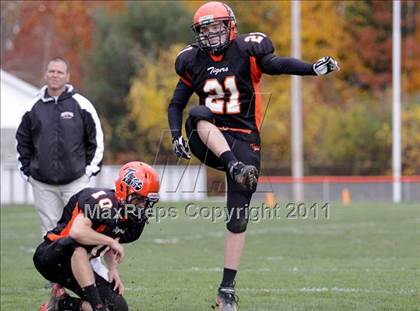 Thumbnail 3 in Biddeford vs Scarborough (SMAA Class A West Regional Quarterfinals) photogallery.