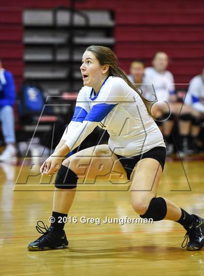 Thumbnail 2 in Presentation @ Redwood (CIF State D2 Playoff) photogallery.