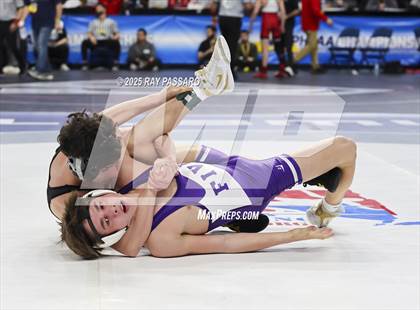Thumbnail 3 in NYSPHSAA Quarterfinals photogallery.