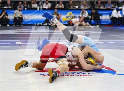 Thumbnail 3 in NYSPHSAA Quarterfinals photogallery.