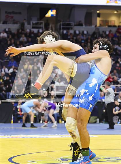 Thumbnail 3 in NYSPHSAA Quarterfinals photogallery.